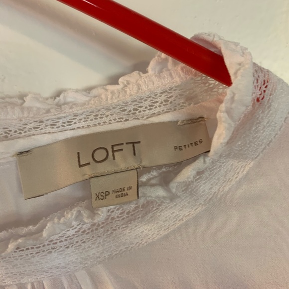 White blouse - Picture 2 of 2